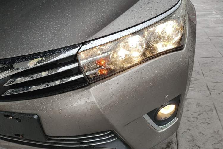 Used Toyota Corolla 2014 1.6L CVT GL-i Leather Edition Left Front Headlight
