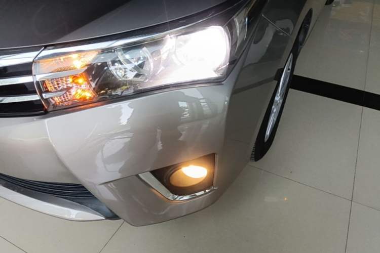 Used Toyota Corolla 2014 1.6L CVT GL Left Front Headlight