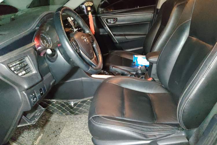 Used Toyota Corolla 2014 1.6L CVT GL-i Leather Edition Left Front Seat