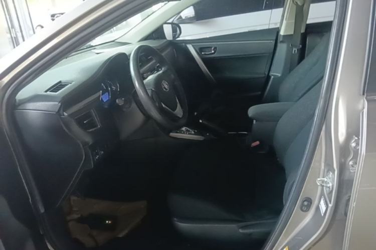 Used Toyota Corolla 2014 1.6L CVT GL Left Front Seat