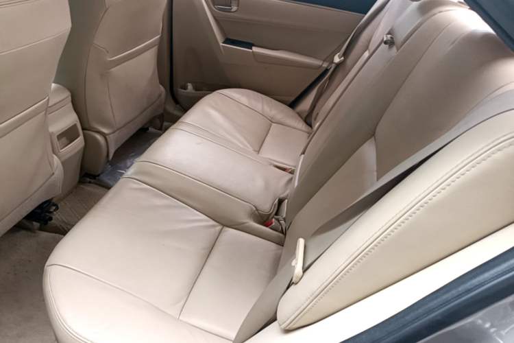 Used Toyota Corolla 2014 1.6L CVT GL-i Leather Edition Left Rear Seat