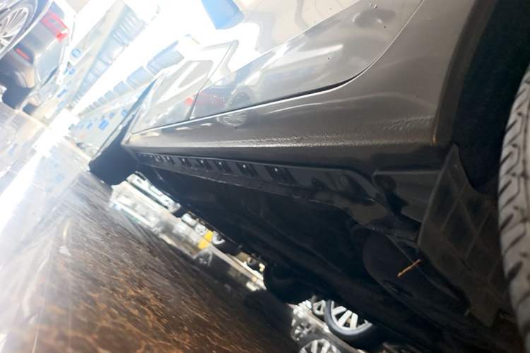 Used Toyota Corolla 2014 1.6L CVT GL Left Side Sill
