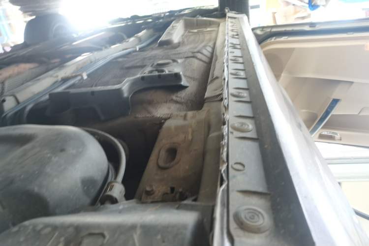 Used Toyota Corolla 2014 1.6L CVT GL-i Leather Edition Left Side Sill