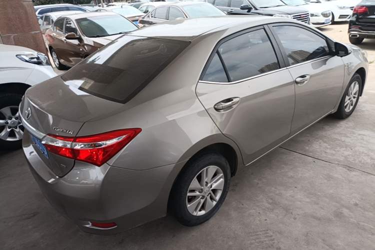 Used Toyota Corolla 2014 1.6L CVT GL Rear Right 45 Deg