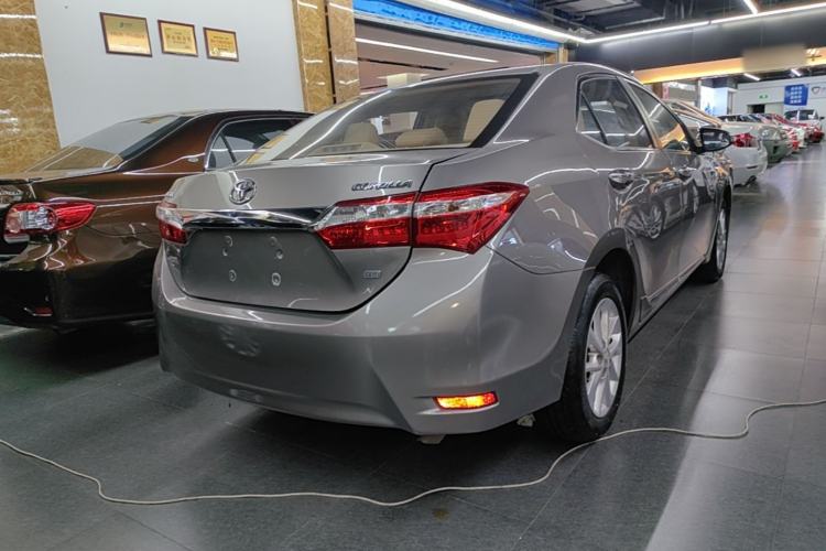 Used Toyota Corolla 2014 1.6L CVT GLX-i Rear Right 45 Deg