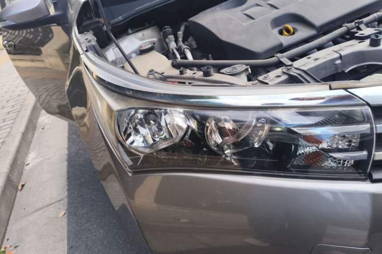 Used Toyota Corolla 2014 1.6L CVT GL Right Front Headlight