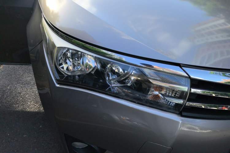 Used Toyota Corolla 2014 1.6L CVT GL Right Front Headlight
