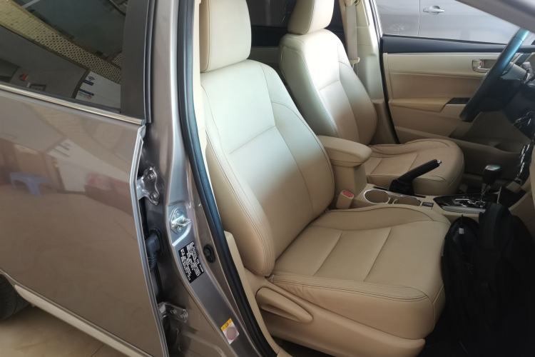Used Toyota Corolla 2014 1.6L CVT GL-i Leather Edition Right Front Seat