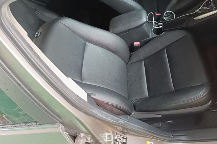 Used Toyota Corolla 2014 1.6L CVT GL Right Front Seat