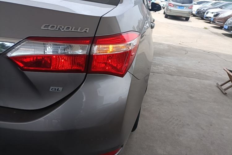 Used Toyota Corolla 2014 1.6L CVT GL Right Rear Taillight