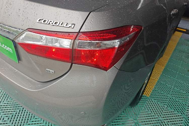 Used Toyota Corolla 2014 1.6L CVT GL-i Right Rear Taillight