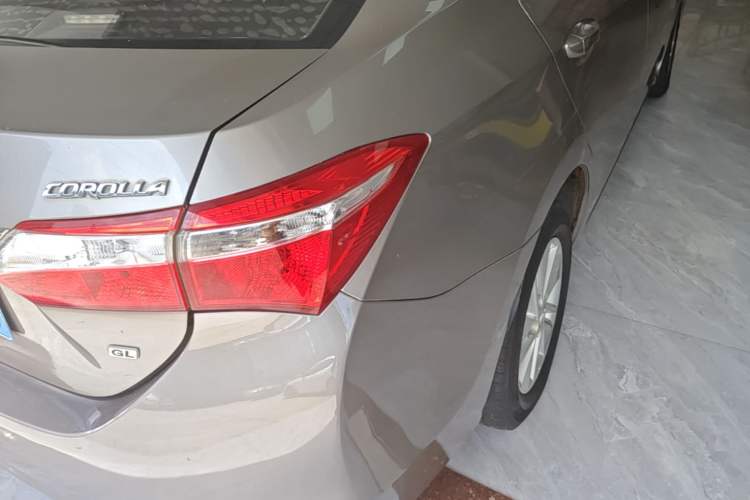 Used Toyota Corolla 2014 1.6L CVT GL Right Rear Taillight
