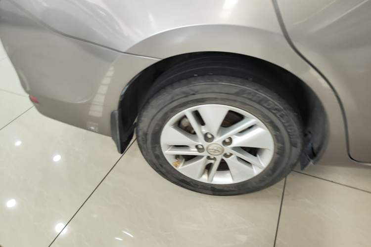 Used Toyota Corolla 2014 1.6L CVT GL Right Rear Wheel Hub