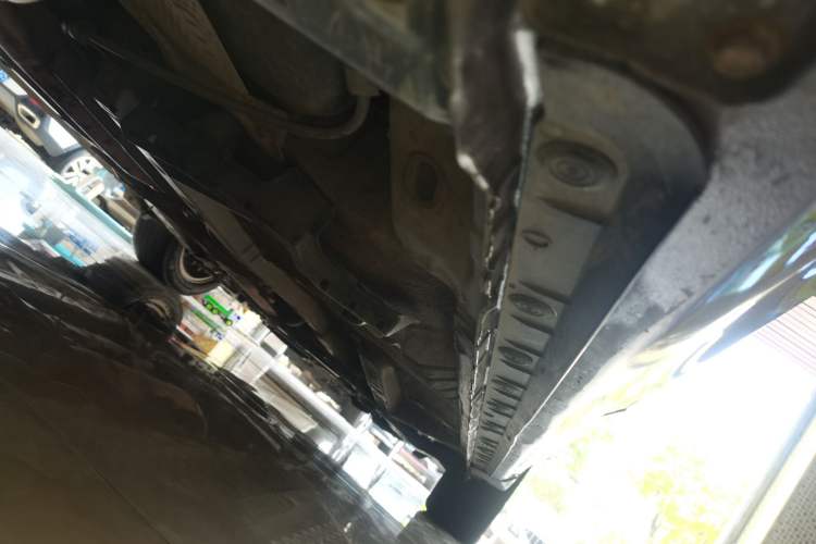 Used Toyota Corolla 2014 1.6L CVT GL-i Leather Edition Right Side Sill