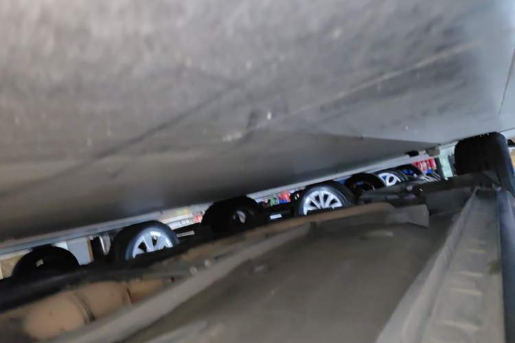 Used Toyota Corolla 2014 1.6L CVT GLX-i Right Side Sill