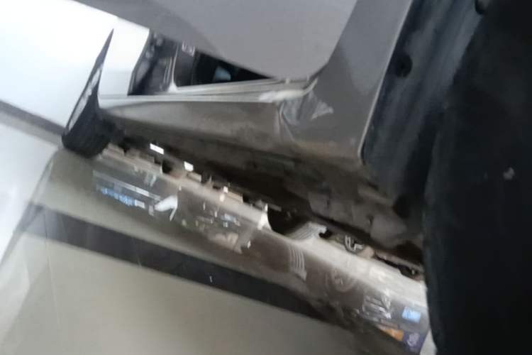 Used Toyota Corolla 2014 1.6L CVT GL Right Side Sill