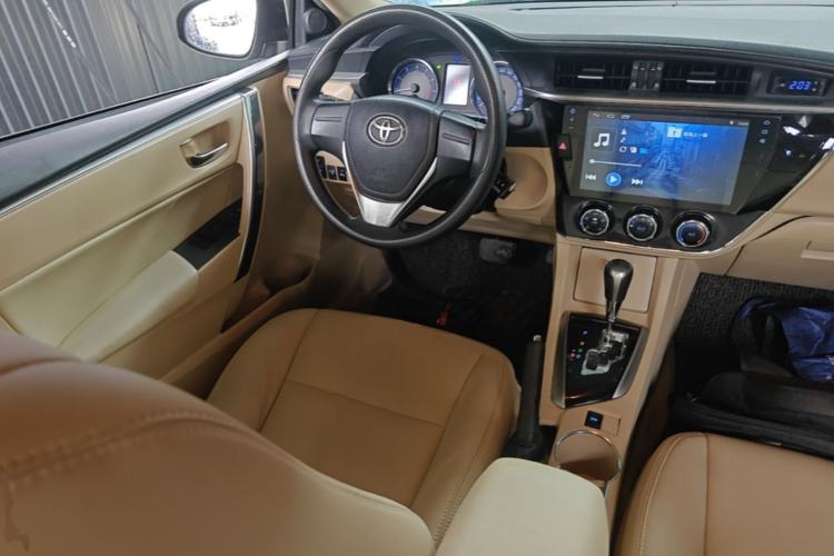 Used Toyota Corolla 2014 1.6L CVT GL-i Steering Wheel