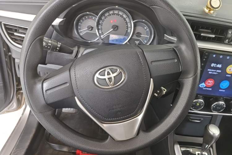Used Toyota Corolla 2014 1.6L CVT GL Steering Wheel