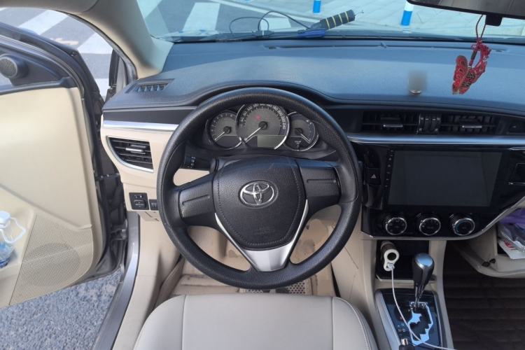 Used Toyota Corolla 2014 1.6L CVT GL Steering Wheel