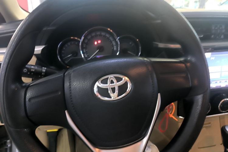 Used Toyota Corolla 2014 1.6L CVT GL Steering Wheel