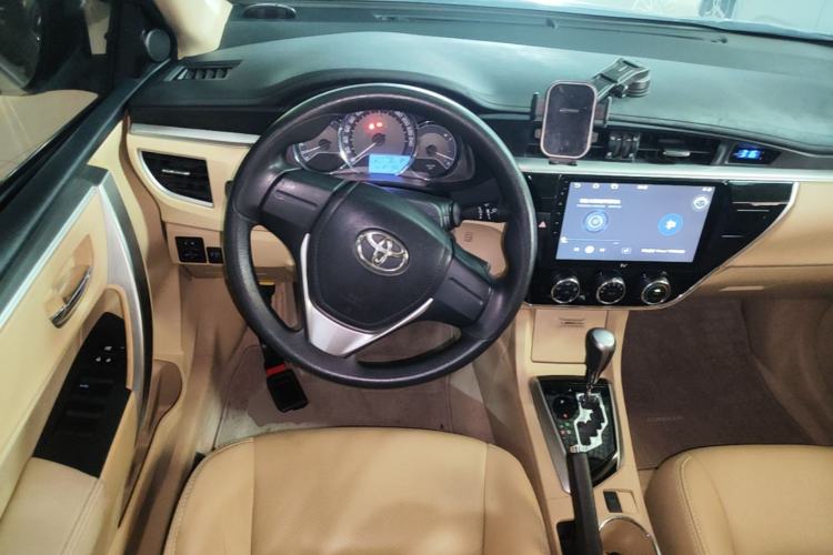 Used Toyota Corolla 2014 1.6L CVT GL Steering Wheel