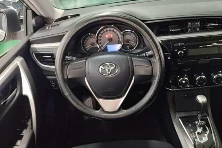 Used Toyota Corolla 2014 1.6L CVT GL Steering Wheel