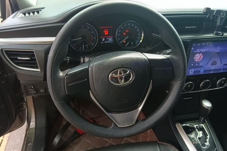 Used Toyota Corolla 2014 1.6L CVT GL-i Steering Wheel