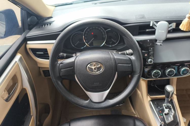 Used Toyota Corolla 2014 1.6L CVT GL Steering Wheel