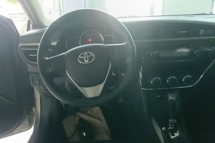 Used Toyota Corolla 2014 1.6L CVT GL Steering Wheel