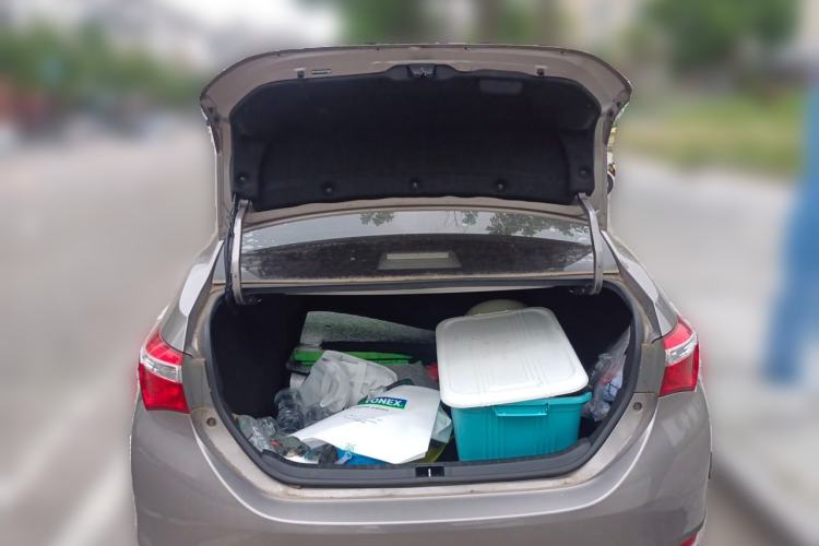 Used Toyota Corolla 2014 1.6L CVT GL Trunk