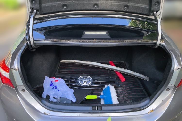 Used Toyota Corolla 2014 1.6L CVT GL Trunk