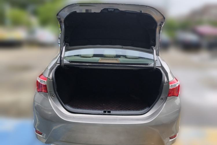 Used Toyota Corolla 2014 1.6L CVT GL Trunk