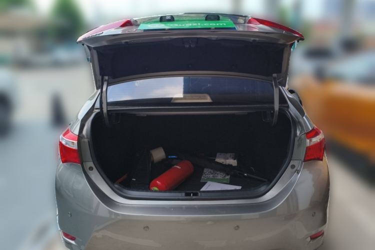 Used Toyota Corolla 2014 1.6L CVT GL Trunk