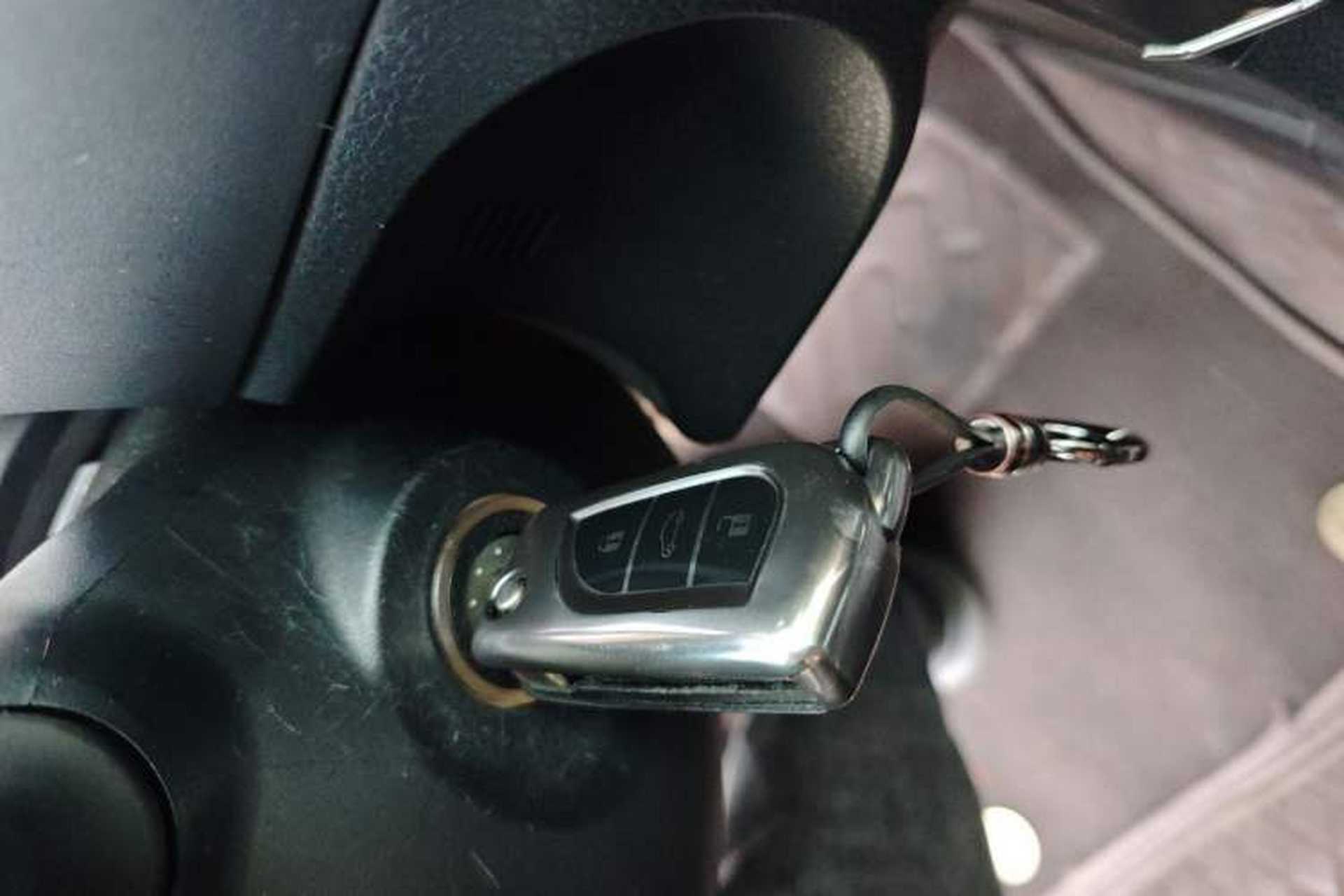 Used Toyota Corolla 2014 1.6L CVT GL Vehicle Key