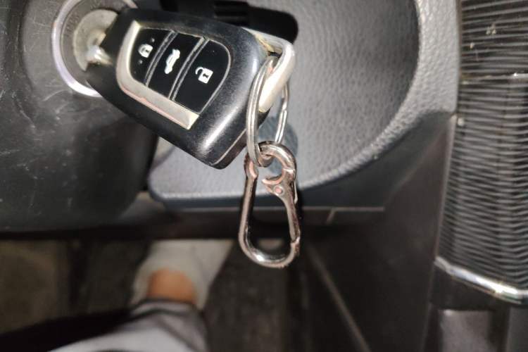 Used Toyota Corolla 2014 1.6L CVT GL-i Leather Edition Vehicle Key