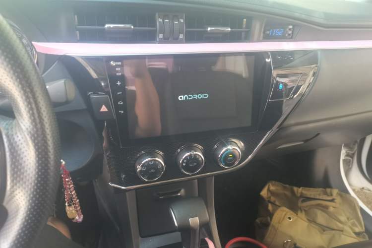 Used Toyota Corolla 2014 1.6L CVT GL-i Audio And AC Panel