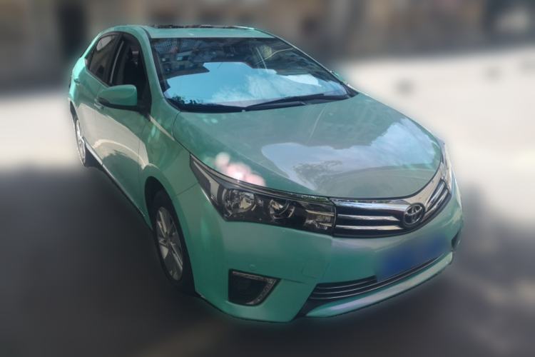 Used Toyota Corolla 2014 1.6L CVT GL-i Front Right 45 Deg