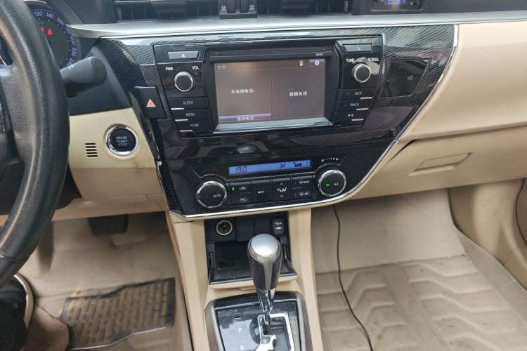 Used Toyota Corolla 2014 1.8L CVT GLX-i Audio And AC Panel