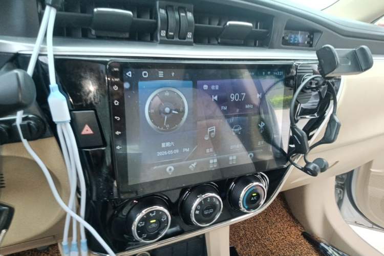 Used Toyota Corolla 2014 1.6L CVT GL Audio And AC Panel