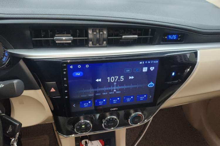Used Toyota Corolla 2014 1.6L CVT GL-i Audio And AC Panel