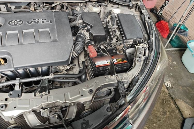 Used Toyota Corolla 2014 1.6L CVT GL-i Engine Bay Left
