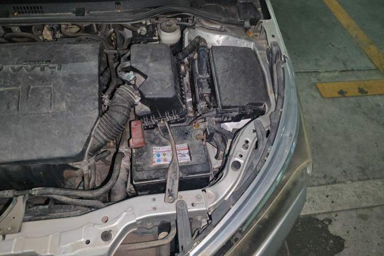 Used Toyota Corolla 2014 1.6L CVT GL Engine Bay Left