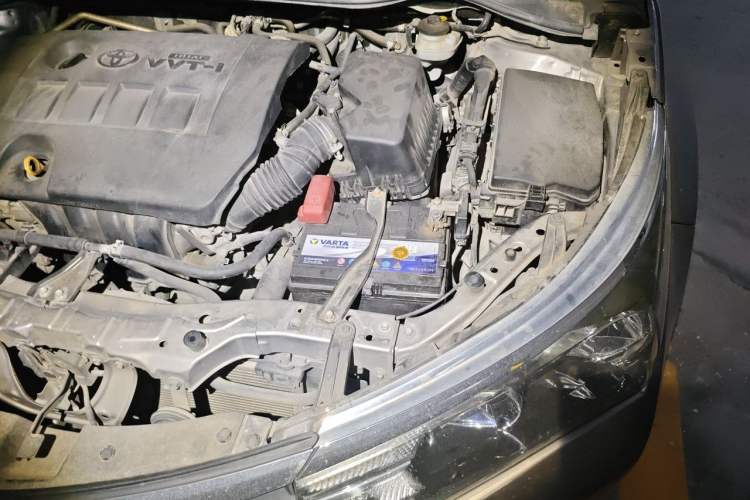 Used Toyota Corolla 2014 1.6L CVT GL-i Leather Edition Engine Bay Left