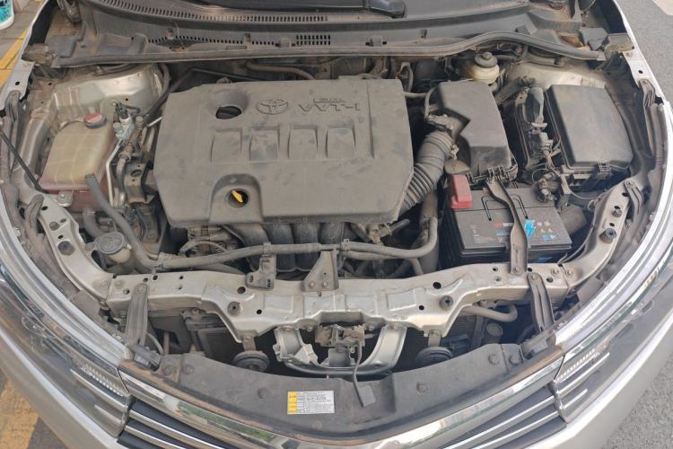 Used Toyota Corolla 2014 1.6L Manual GL Engine Bay