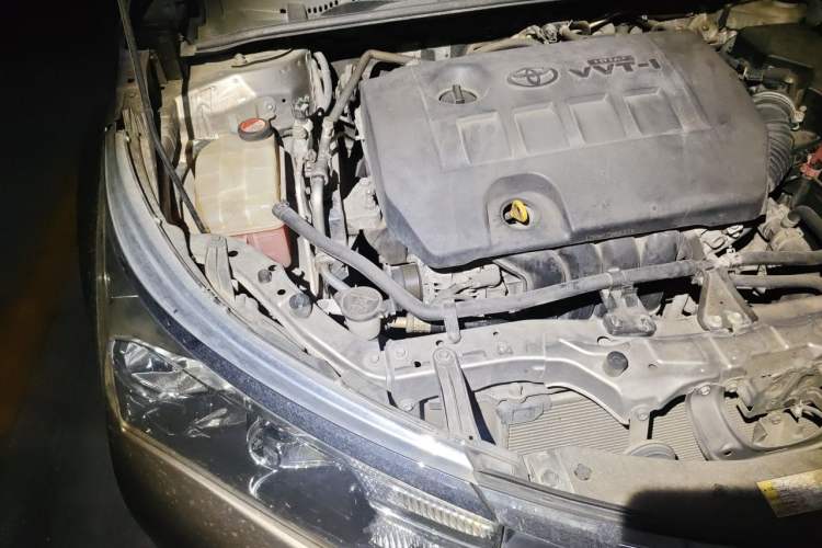 Used Toyota Corolla 2014 1.6L CVT GL-i Leather Edition Engine Bay Right
