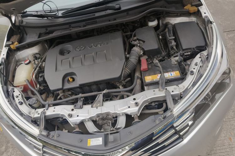 Used Toyota Corolla 2014 1.6L CVT GL-i Engine Bay