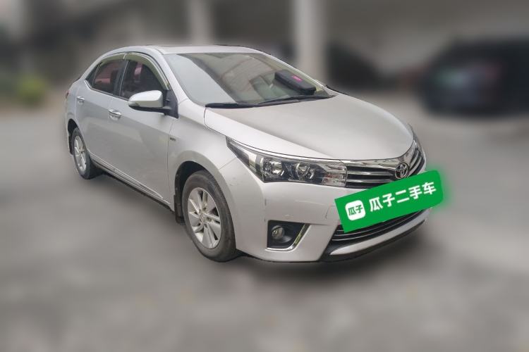 Used Toyota Corolla 2014 1.6L CVT GL-i Front Right 45 Deg