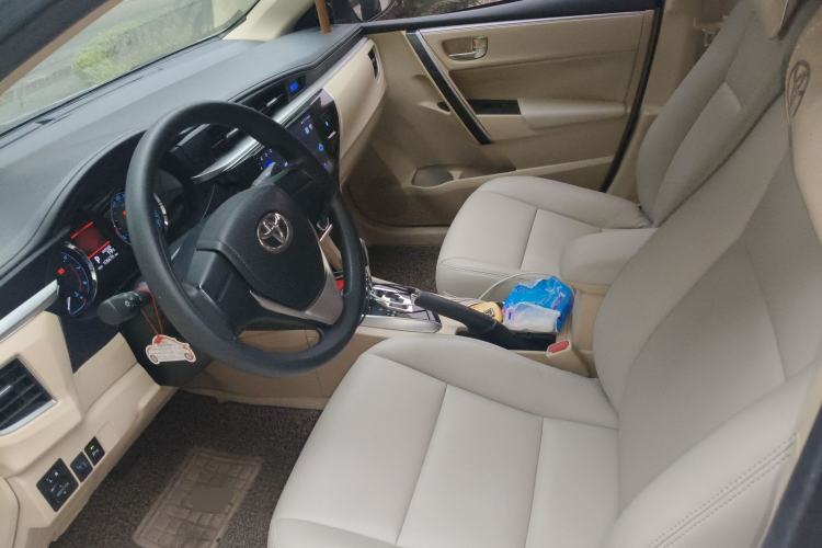 Used Toyota Corolla 2014 1.6L CVT GL-i Left Front Seat