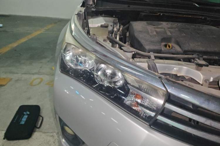 Used Toyota Corolla 2014 1.6L CVT GL Right Front Headlight