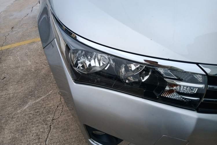 Used Toyota Corolla 2014 1.6L CVT GL Right Front Headlight